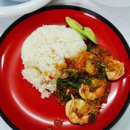 ข้าวกะเพรากุ้ง