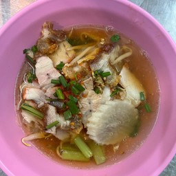 เส้นเล็กหมูแดงหมูกรอบ