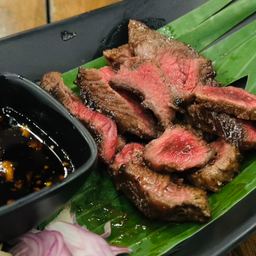 เนื้อวากิวเผา