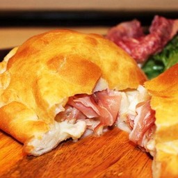 Panzerotti  SCAMORZA Cheese, SPECK