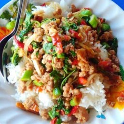 กระเพราหมูสับ