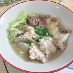 เกาเหลาเลือดหมู พิเศษ