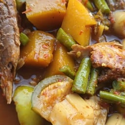 แกงใต้บ้านน้องตัวตึง(บิว) แกงใต้บ้านน้องตัวตึง(บิว)สาขา2