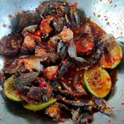 ยำมะม่วงปูจืด