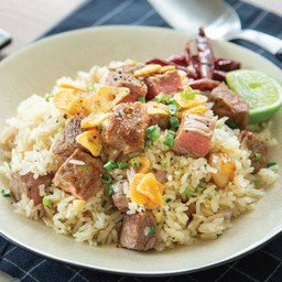 ข้าวผัดเนื้อ