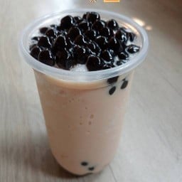 ลูกชิ้นปิ้งน้ำจิ้มรสเด็ด