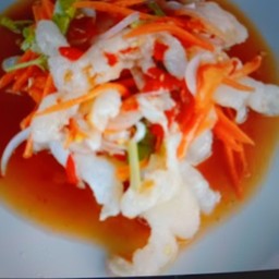 ยำเล็บมือนางราดน้ำซีฟู้ด