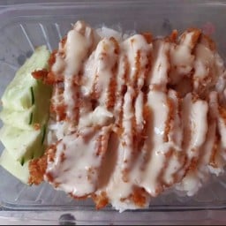 ข้าวไก่กรอบครีมซอสมะนาว