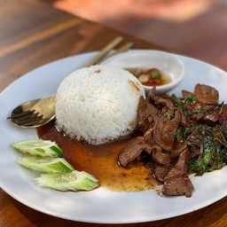 ข้าวกะเพราตับ