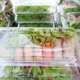 โรลปูอัด-ใส้กรอกไก่-ทูน่า