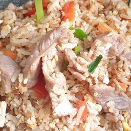 ข้าวผัดหมู