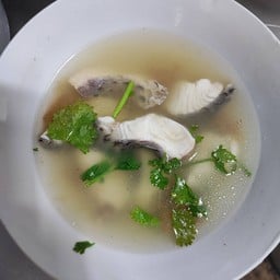 ต้มเกี๊ยมบ๊วยปลา