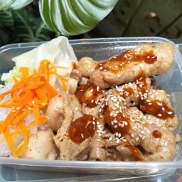 หมูกระทะ  ย่างให้ สุกี้แห้ง อาหารตามสั่ง