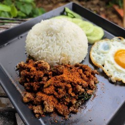 กะเพราหม่าล่า(สำนักท่านซามูไร)