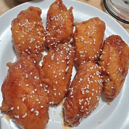 ร้านอาหาร Milin’s House (ตามสั่งรสเด็ด ส้มตำรสแซ่บ กะเพราเหล่าท่านขุน)