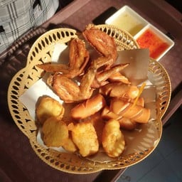 ชุดทานเล่น