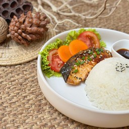 ข้าวแซลม่อนเทอริยากิ