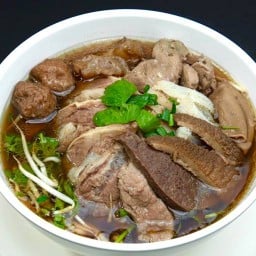 ก๋วยเตี๋ยวเนื้อนะ นิยม ฮาลาล -