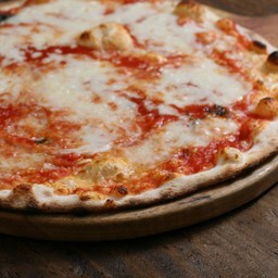 PIZZA MARGHERITA