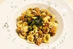 ORECCHIETTE    BROCCOLI    &  ITALIAN    SAUSAGES