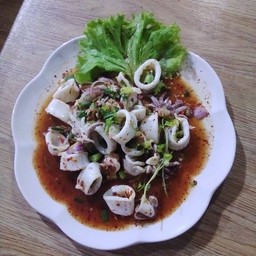 ลาบปลาหมึก