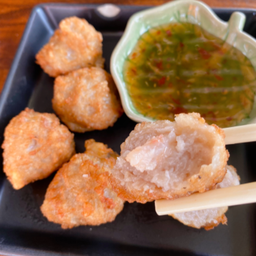 ลูกชิ้นกุ้ง🦐