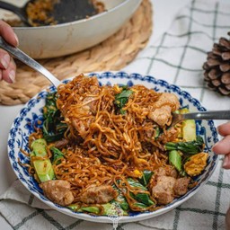 มาม่าผัดซีอิ๋ว