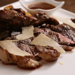 T-BONE STEAK (Minimum 500Gr)