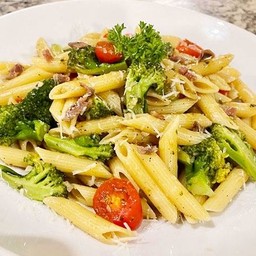 PENNE    BROCCOLI   AND   ANCHOVIES