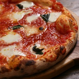 Pizza REGINA    (Thick  Crust Napoli Style)