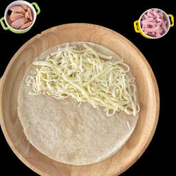 Quesadilla แฮม+ไส้กรอก+ชีส
