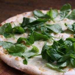 Pizza STRACCHINO  &  RUCOLA