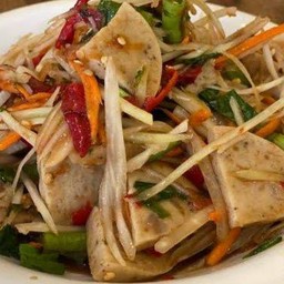 ตำปูปลาร้าหมูยอ