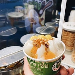 ไอศกรีมกะทิสด (แบบตัก)