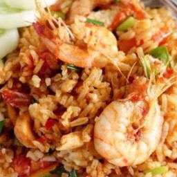 ข้าวผัดต้มยำกุ้ง