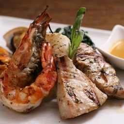 MIX    GRILLED    SEAFOOD     SELECTION
