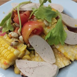 ยำข้าวโพดหมูยอ