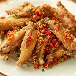ปีกไก่ทอดพริกเกลือ