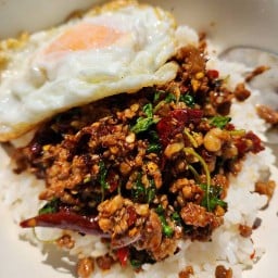 ล้านBBใบกระเพรา(ชนากาญจน์7)