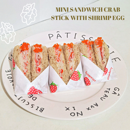 [อร่อยซ่ากับโค้ก] มินิ แซนด์วิช ปูอัด ไข่กุ้ง +  โค้ก ไม่มีน้ำตาล (กระป๋อง) 