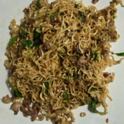 มาม่ากระเพราแห้ง