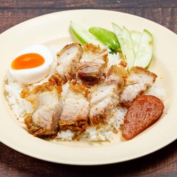 ข้าวหมูกรอบ