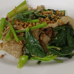 คะน้าน้ำมันหอยหมู