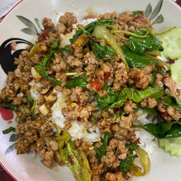 กะเพราหมูสับ