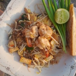 ผัดไทยวุ้นเส้นกุ้งสด
