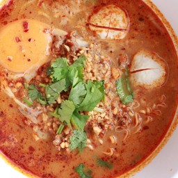 ก๋วยเตี๋ยวต้มยำน้ำข้น หมูสับ