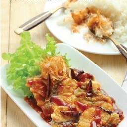 ปลากะพงทอดซอสมะขาม