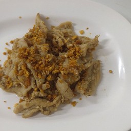 หมูกระเทียม