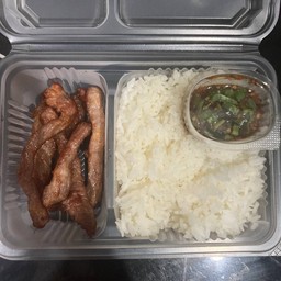 ข้าวหมูทอดแดดเดียว