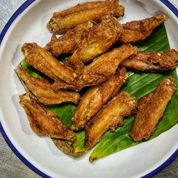 ปีกไก่ทอดเกลือ